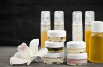 Can You Safely Use Kojic Acid and Azelaic Acid Together?