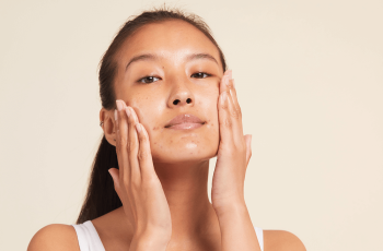 Can Peptides and Retinol Be Used Together Safely? Can Peptides and Retinol Be Used Together Safely?