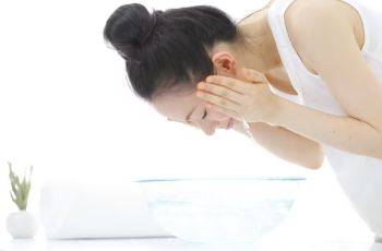 Why Water Facials Are the Ultimate In-Office Skincare Trend Why Water Facials Are the Ultimate In-Office Skincare Trend