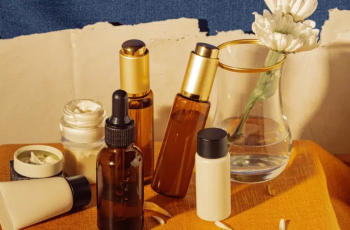 Chemical Acids in Skincare: Natural Origins, Myths, and Skin Benefits Chemical Acids in Skincare: Natural Origins, Myths, and Skin Benefits