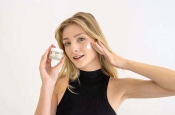 The Exfoliation Mistake Burning Your Face: 6 Salicylic Acid Peels Dermatologists Actually Trust The Exfoliation Mistake Burning Your Face: 6 Salicylic Acid Peels Dermatologists Actually Trust